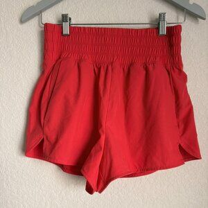 Old Navy Active Extra High Rise Quick Dry Shorts